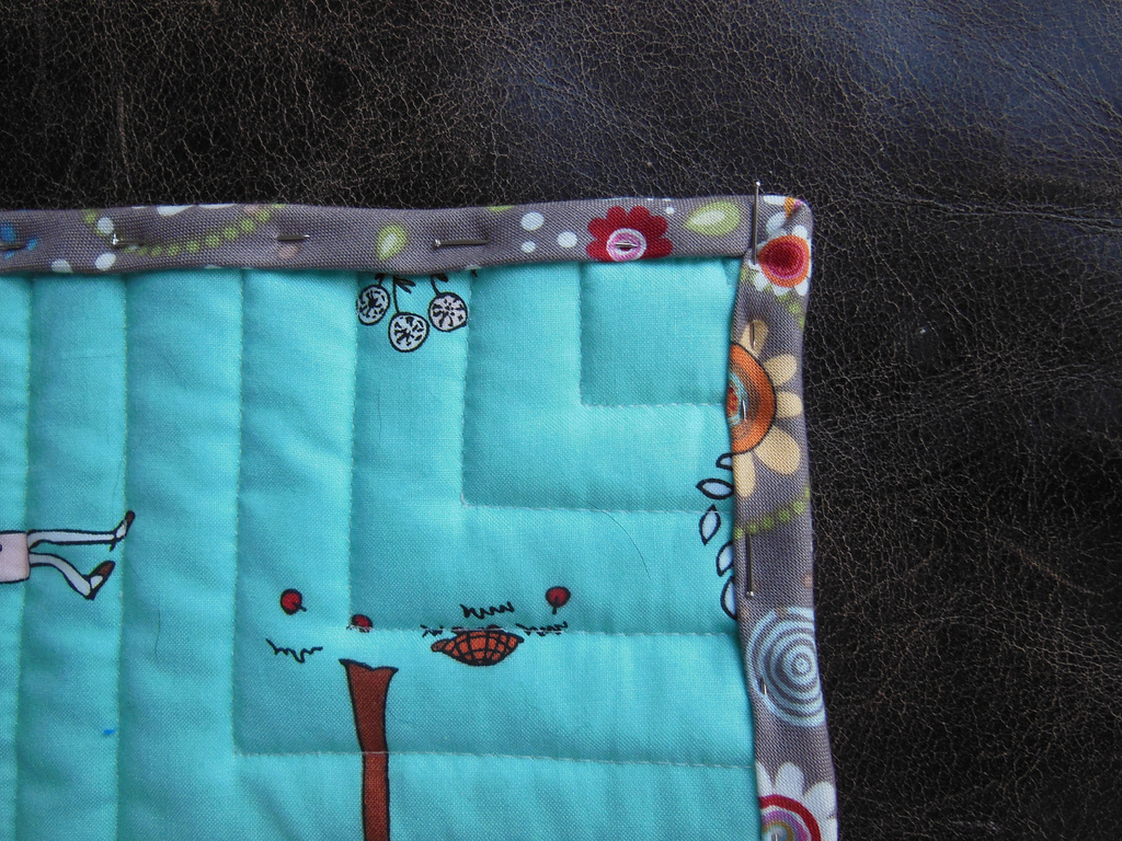 fabricsandflowers.blogspot.com