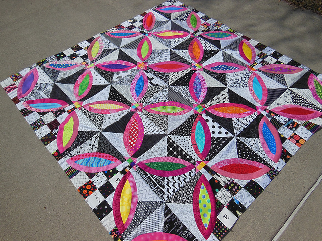 fabricsandflowers.blogspot.com