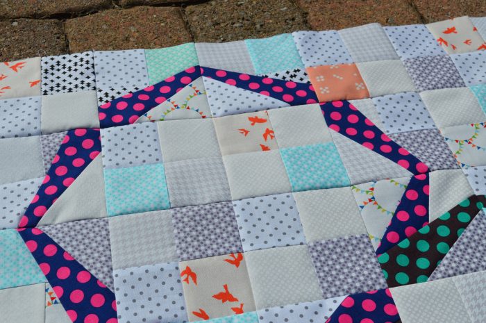 Hula Girl modern ring quilt, paper piecing patchwork, modern low volume quilt