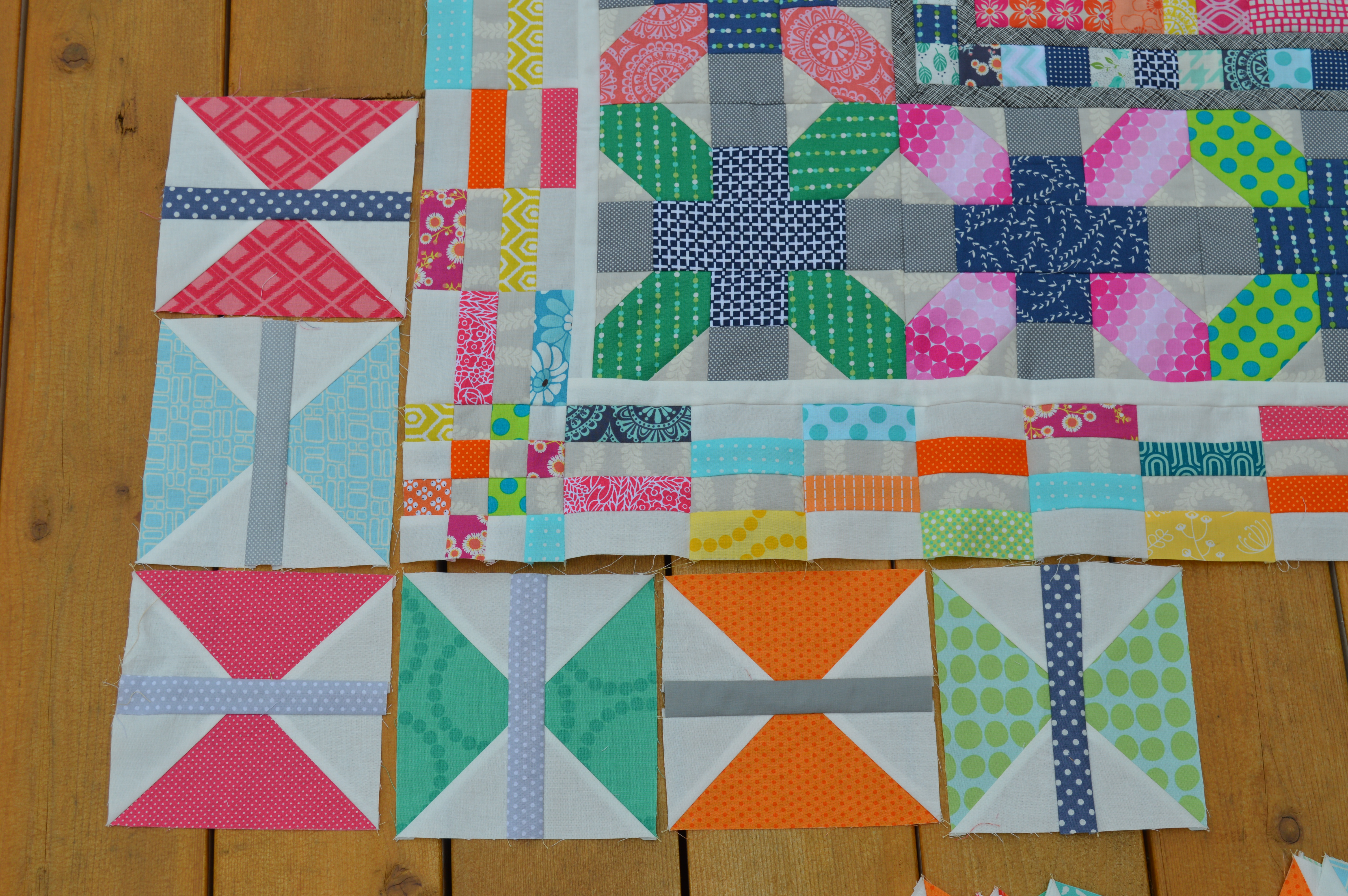 Aviatrix medallion quilt by Sharon McConnell, butterfly border blocks