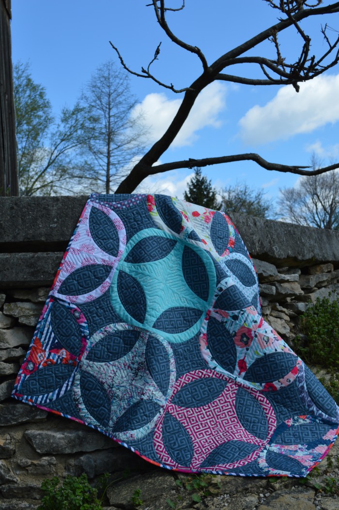 Skopelos curved piecing quilt pattern by sharon mcconnell