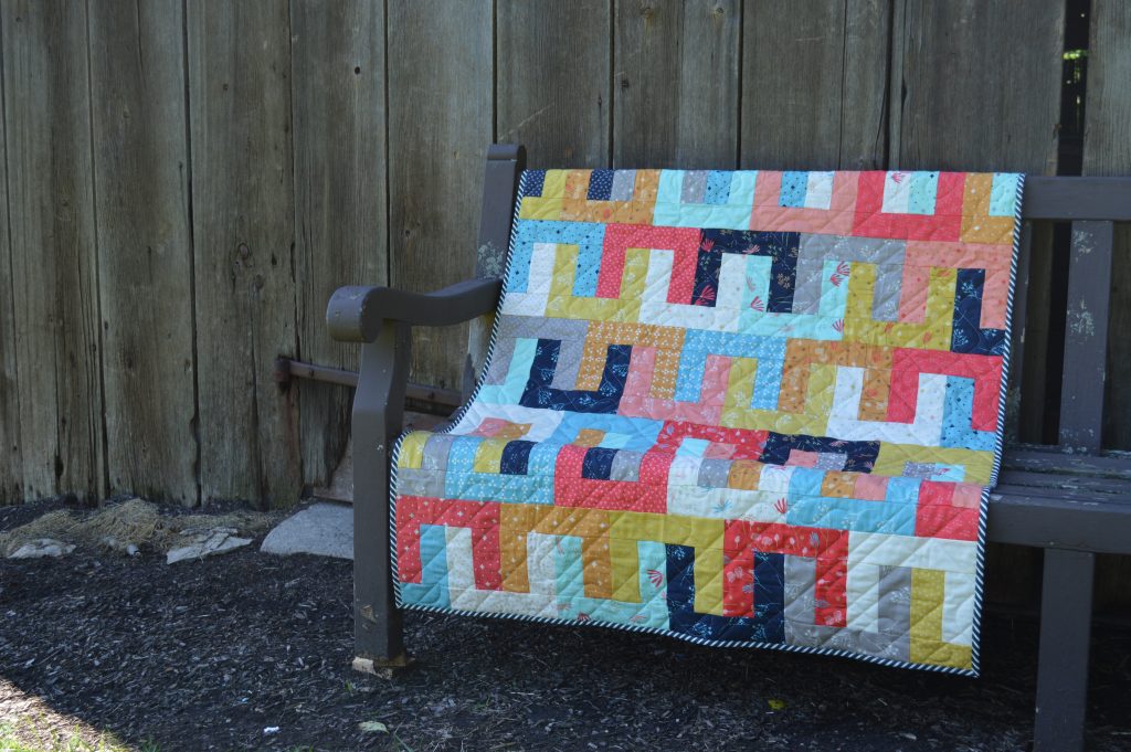 Links Quilt pattern for 2 1/2" strips by Color Girl Quilts with Moda Fabrics