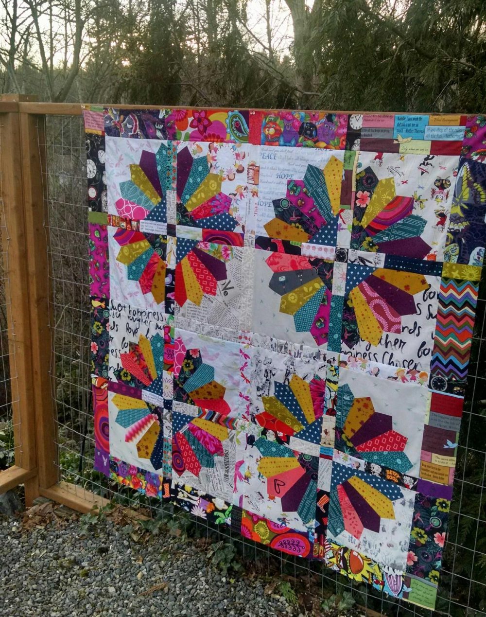 Daisy quilt pattern by Color Girl Quilts