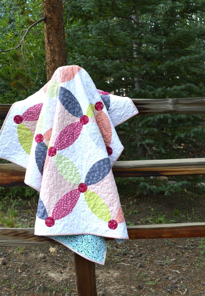 Picnic Quilt pattern by Color Girl, curved piecing quilt with the Classic Curves Ruler. Modern Orange Peel quilt Picnic Quilt pattern by Color Girl, curved piecing quilt with the Classic Curves Ruler. Modern Orange Peel quilt