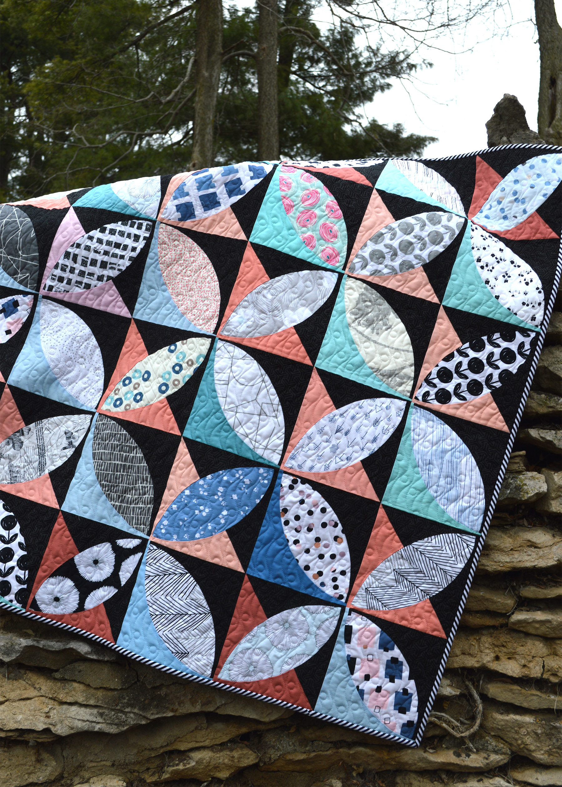 lagom quilt, curved piecing modern quilt with Art Gallery Fabrics by Color Girl Quilts