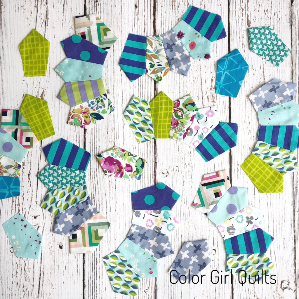 Making Dresden quilt, EZ Dresden ruler, Alison glass fabric. color girl quilts