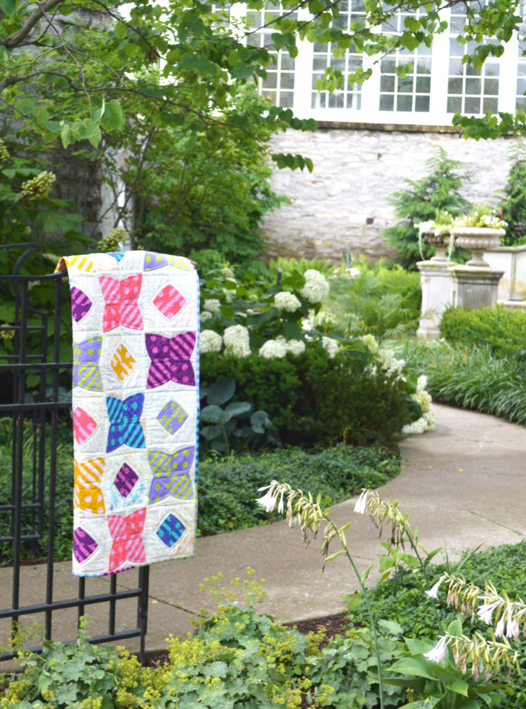 PomPoms quilt pattern for the Classic Curves ruler by Color Girl quilts, easy curved piecing quilt