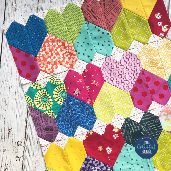 Patchwork row of hearts, pieced quilt tutorial by Color Girl quilts